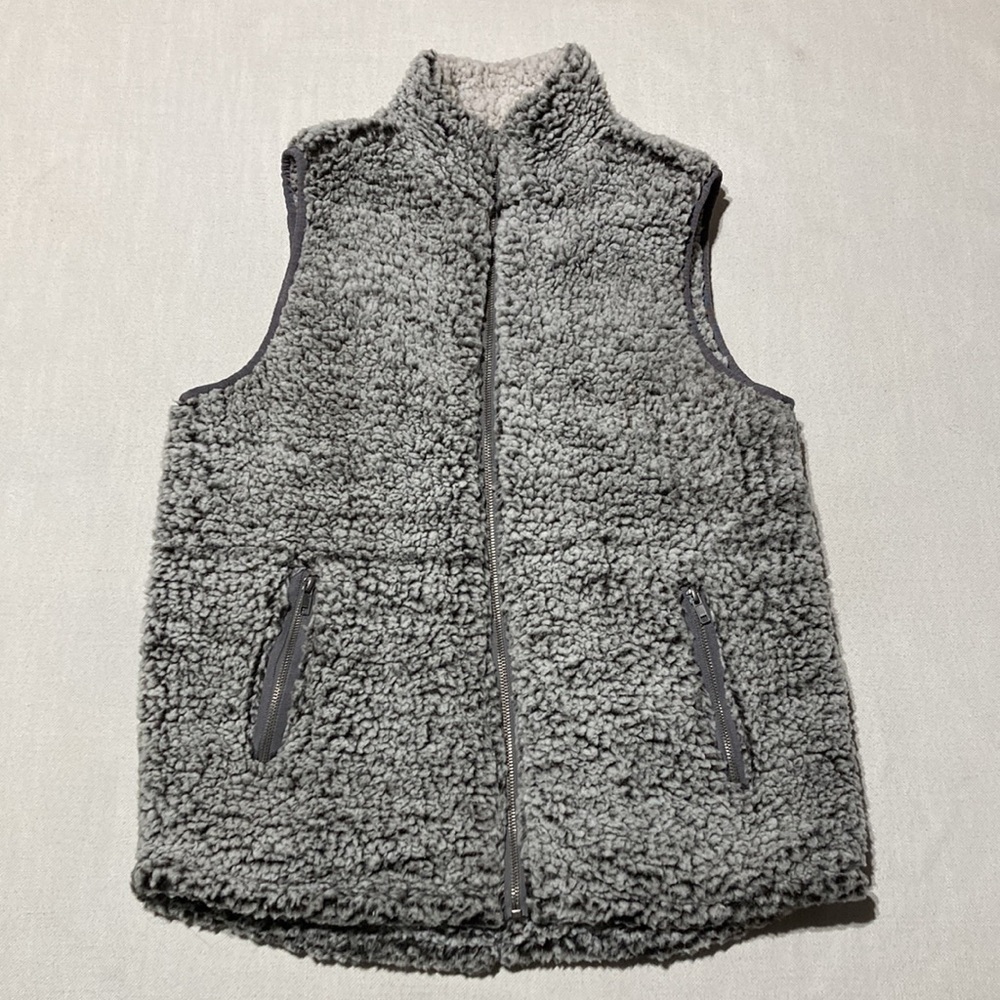 THREAD + SUPPLY | Gray Sherpa Vest